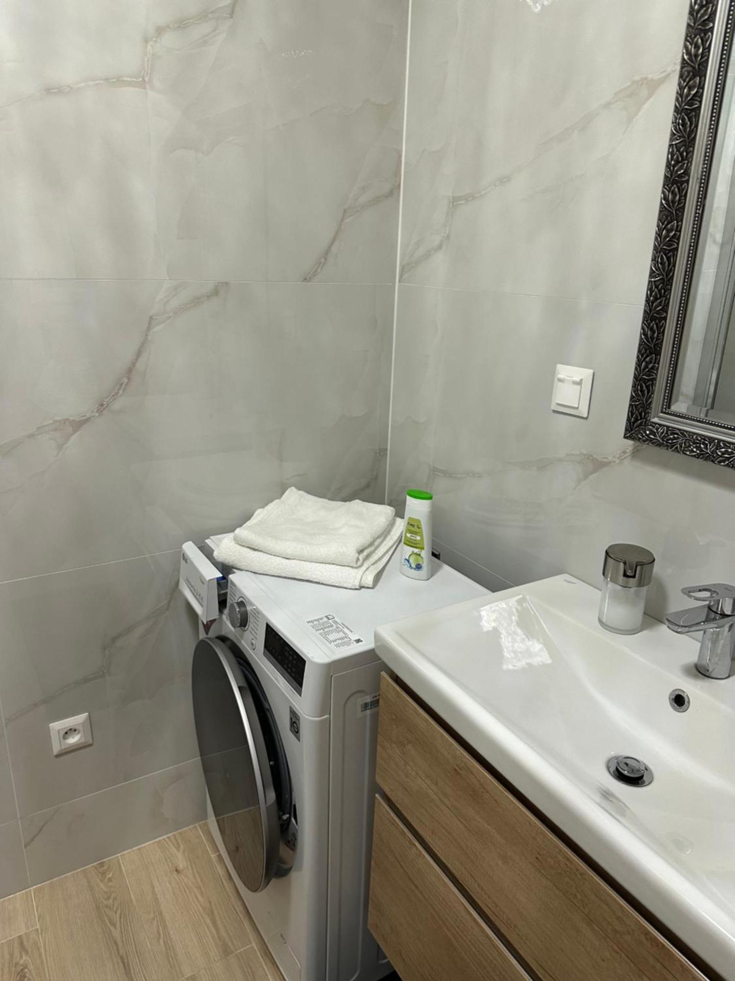 Majestic Old Town Apartments 布拉迪斯拉发 外观 照片