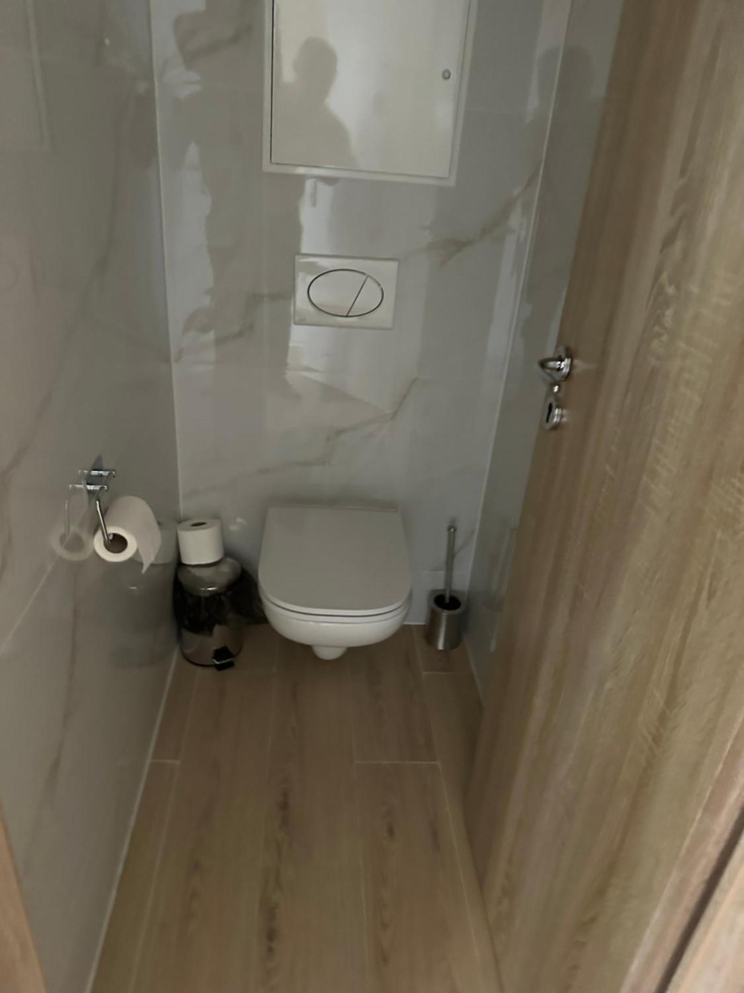 Majestic Old Town Apartments 布拉迪斯拉发 外观 照片